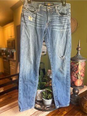 Lucky Brand Distressed Sofia Capri Blue Jeans